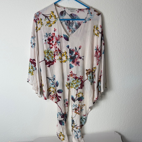 DAVI & DANI Tops - Davi & Dani Size Large Rayon Multicolor Floral V-Neck Poncho Size Large
